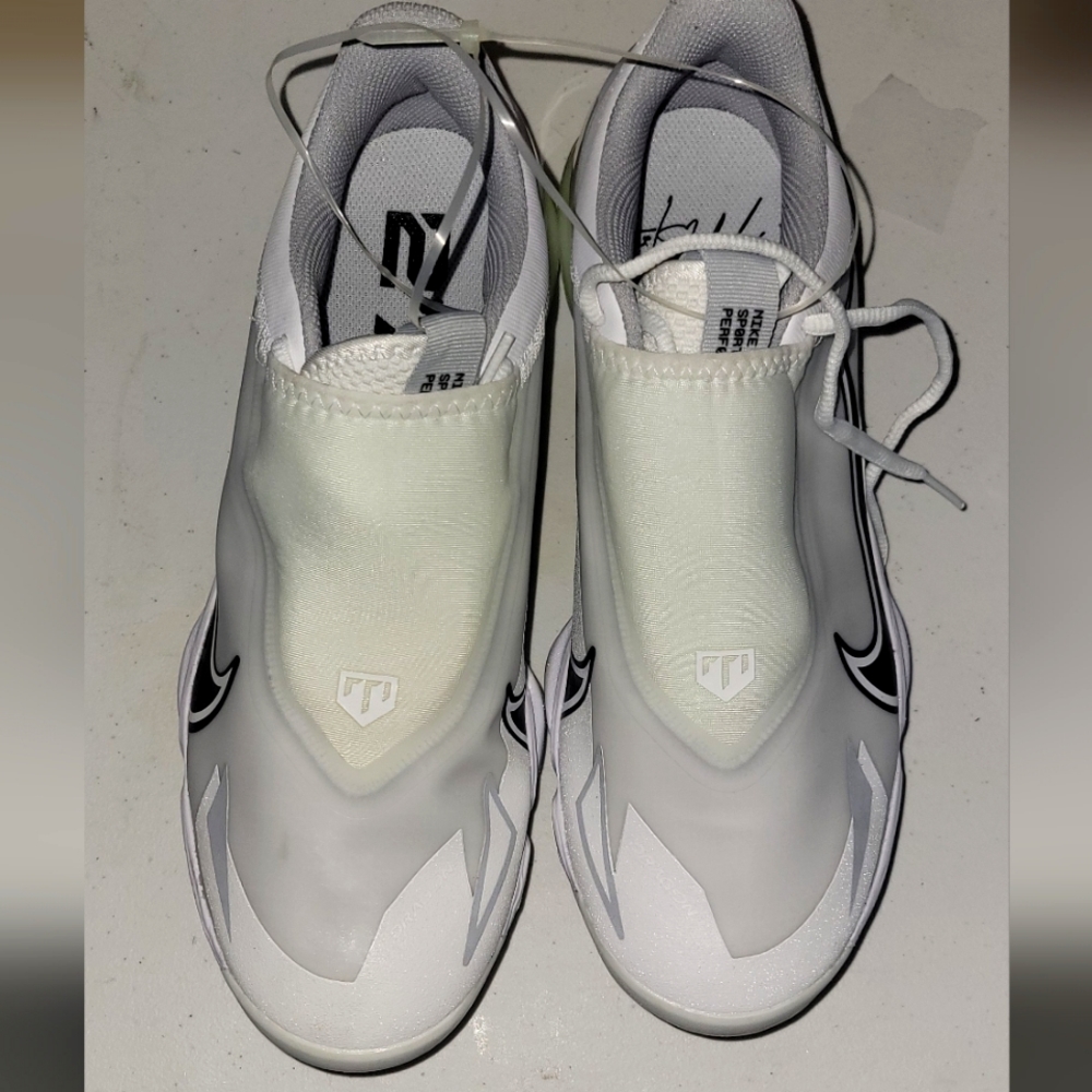 Nike Force Zoom Trout 8 Pro White/Black 9.5 Baseball Shoes